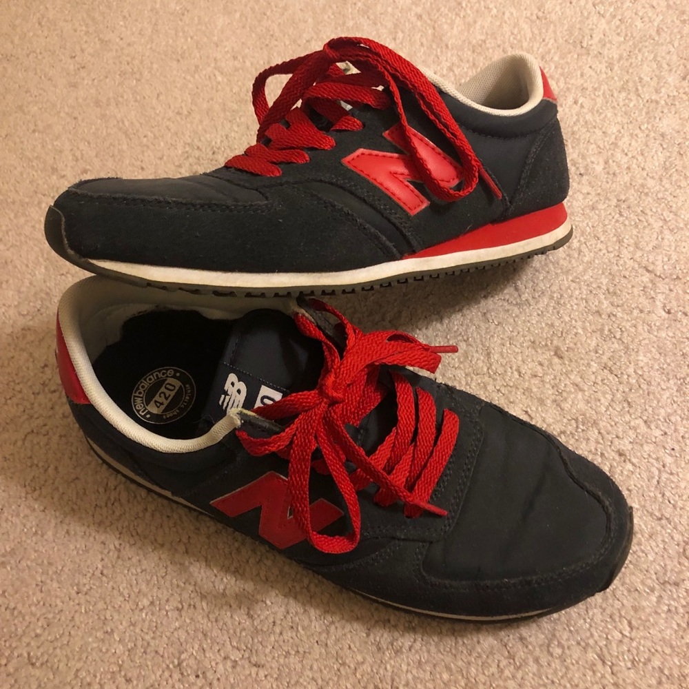 Navy & Red New Balance 420’s